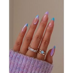 24 pcs Acrylic Almond Press On Nail Set Reusable